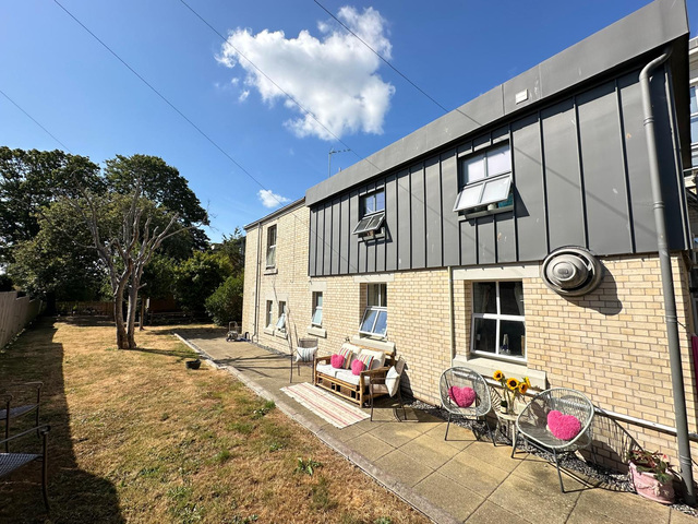 Craigie Drive - Maisonette