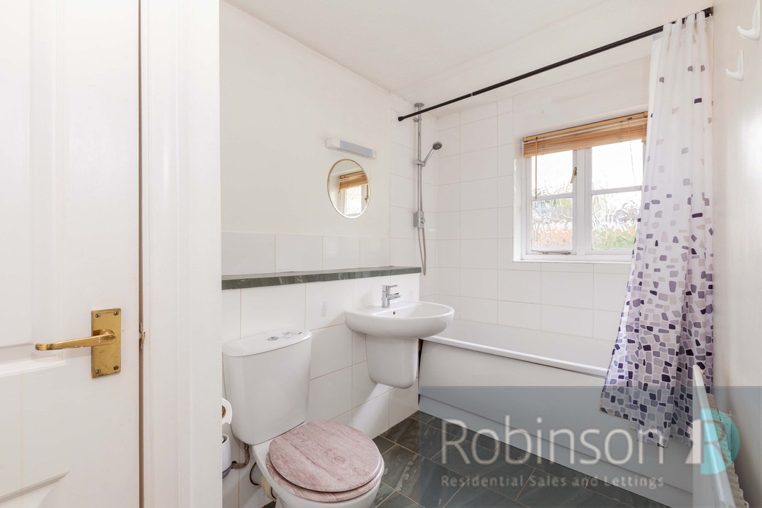 32 Lancastria Mews-17
