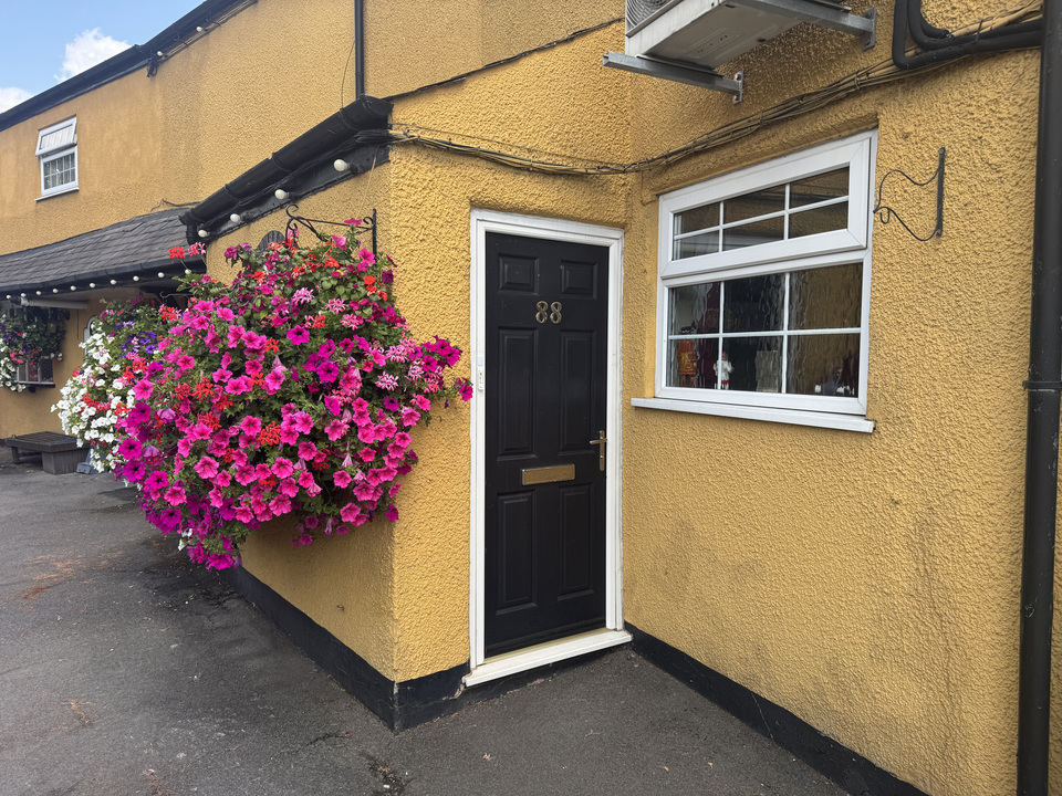 Flat front door