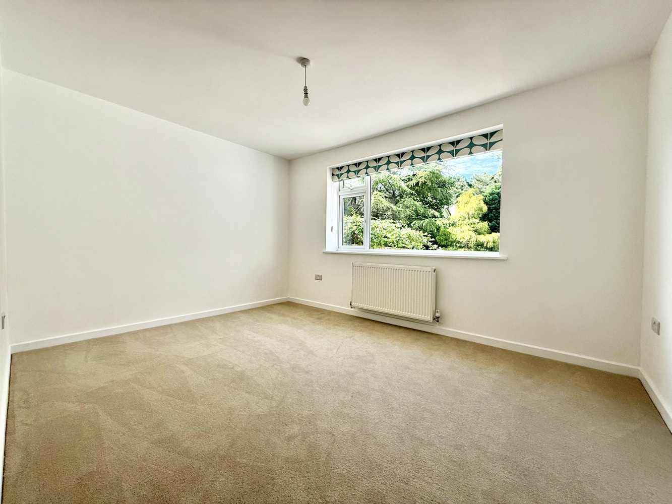 Pennington Close, West Moors, Ferndown, Dorset, BH22