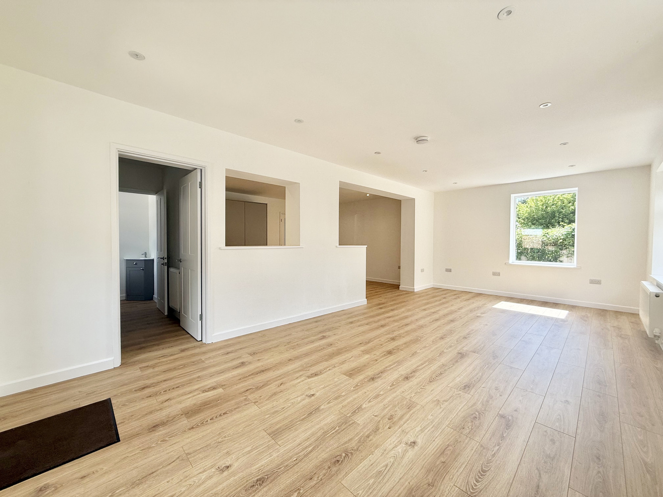 Pennington Close, West Moors, Ferndown, Dorset, BH22
