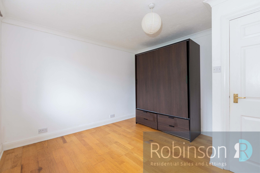 32 Lancastria Mews-12