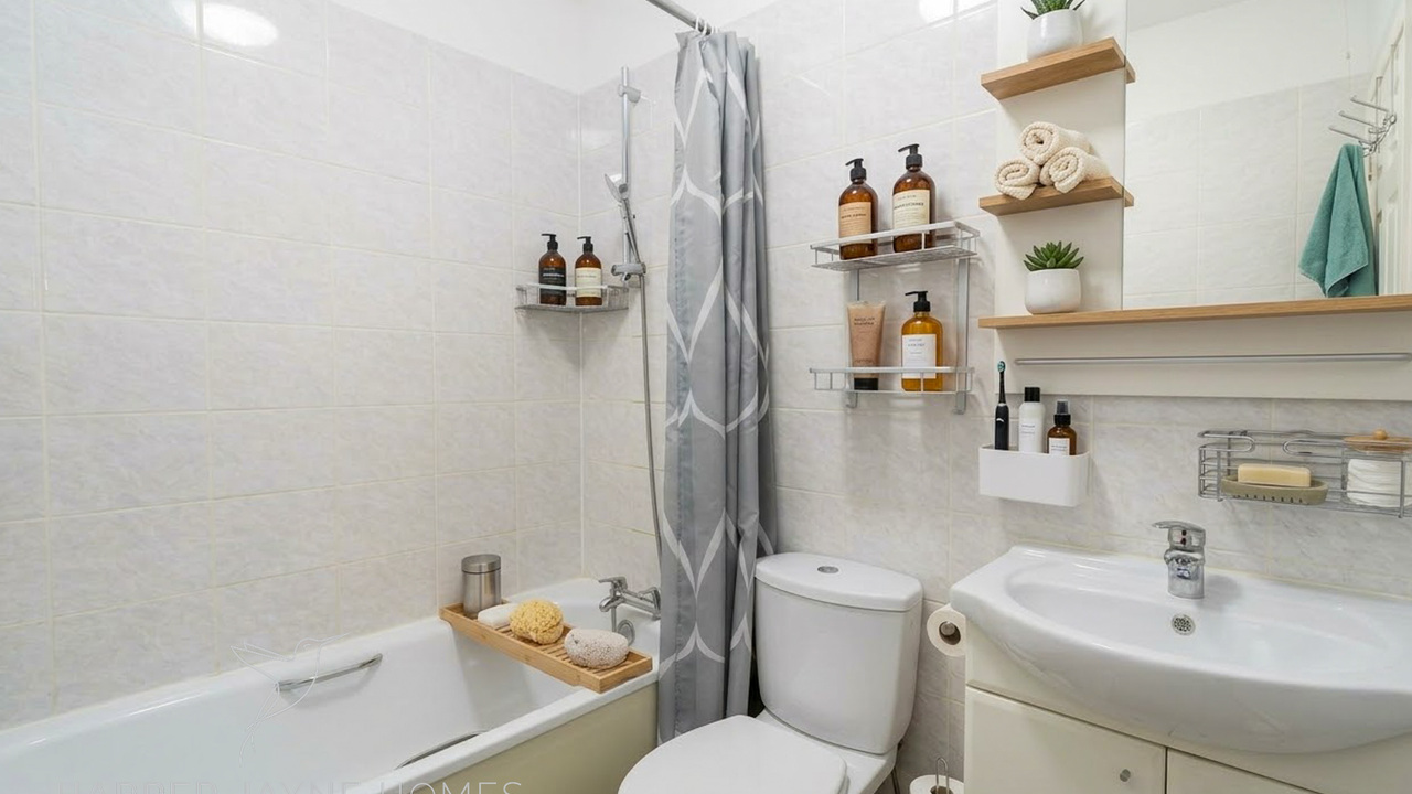 Family bathroom