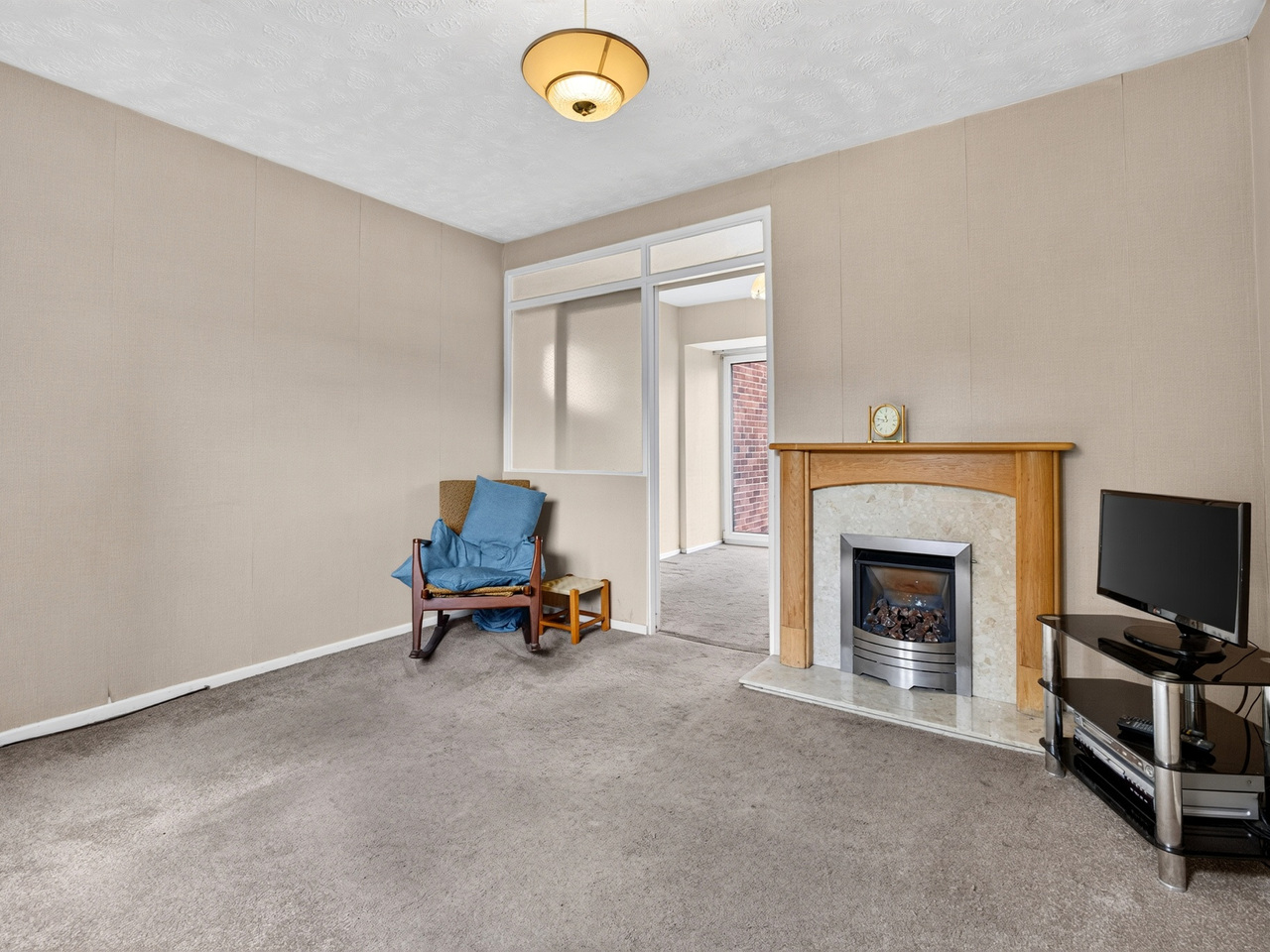 Living Room (2)