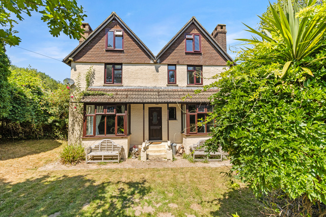 Ellenwhorne Lane, Staplecross, Robertsbridge, East Sussex