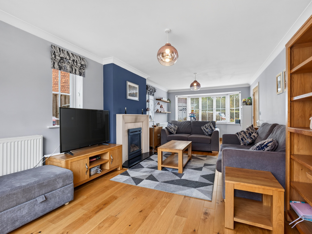 Living Room (3)