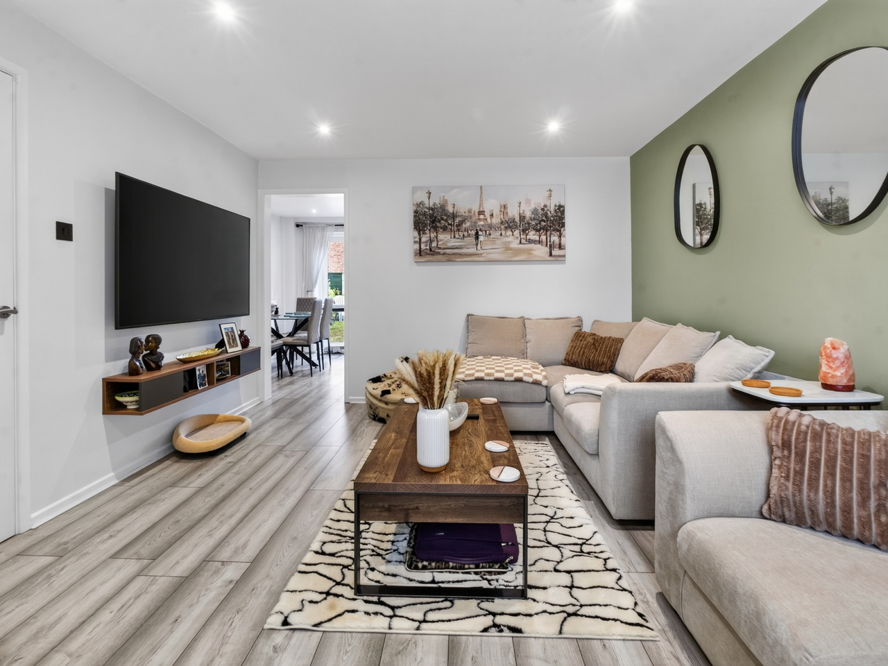 Living Room (3)