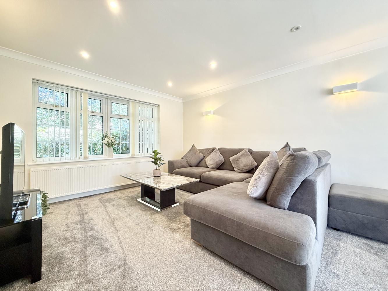 Southdown Way, West Moors, Ferndown, Dorset, BH22