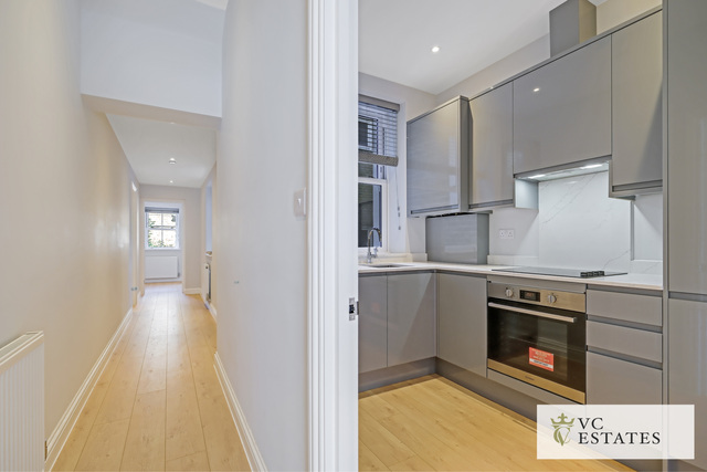 VC_Est- Flat 2, 140 Chatsworth Road, London, E5 0LT-9.jpeg