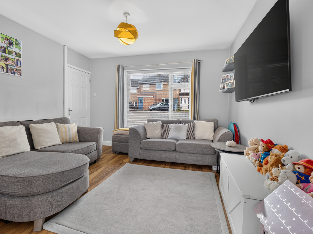 living room (3)