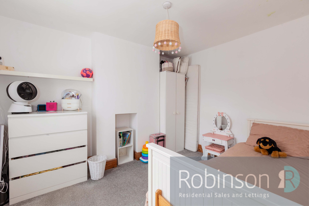 23 Risborough Road-12