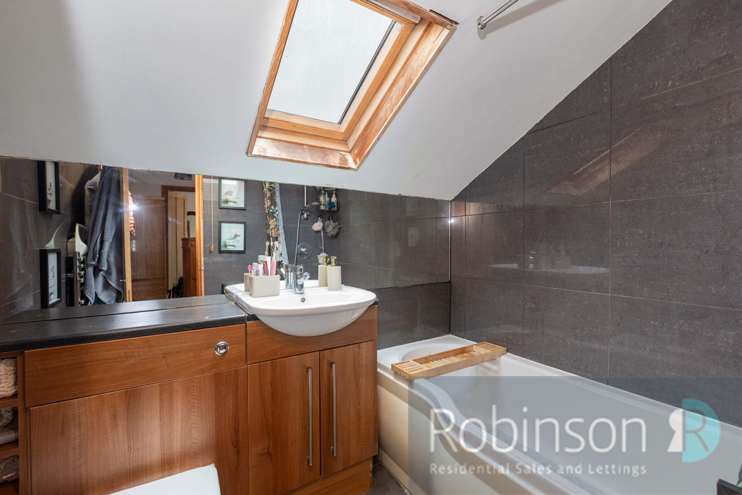 23 Risborough Road-13
