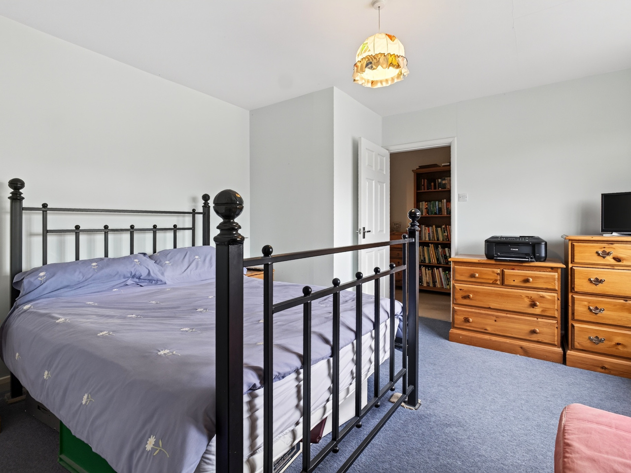 Bed 2 (2)