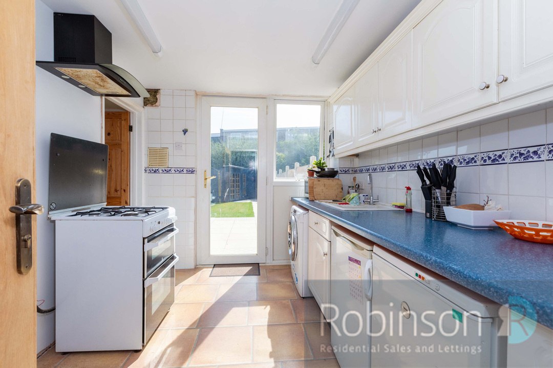 18 Sunderland Road-15