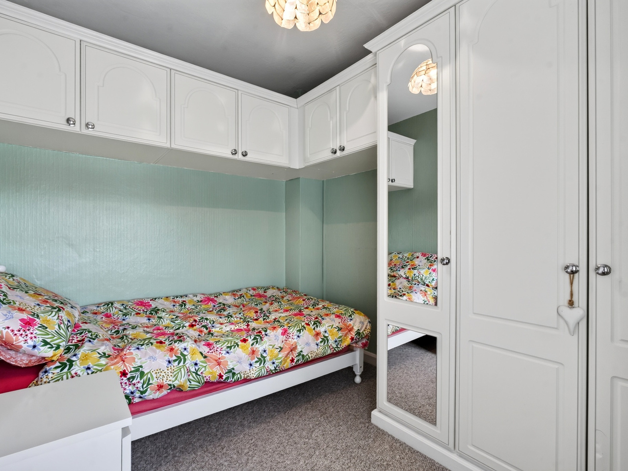 Bed 4