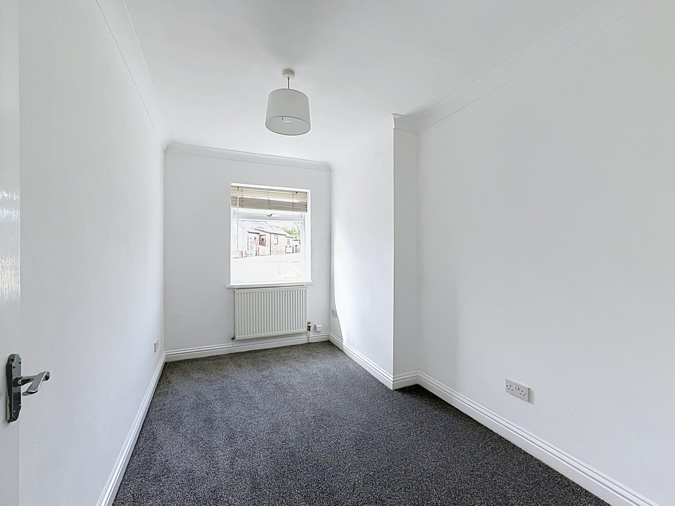 103-centre-drive-newmarket_00012