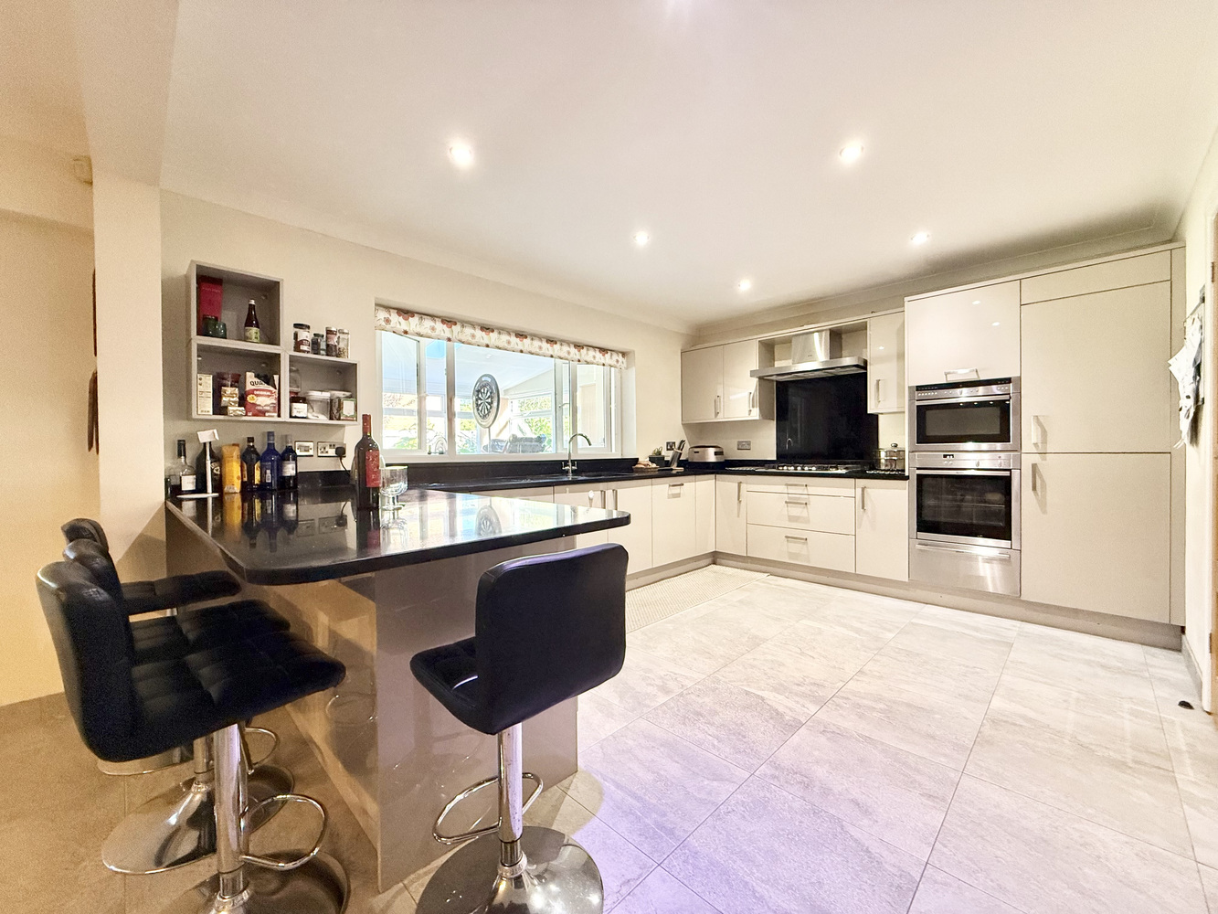 Farm Road, West Moors, Ferndown, Dorset, BH22