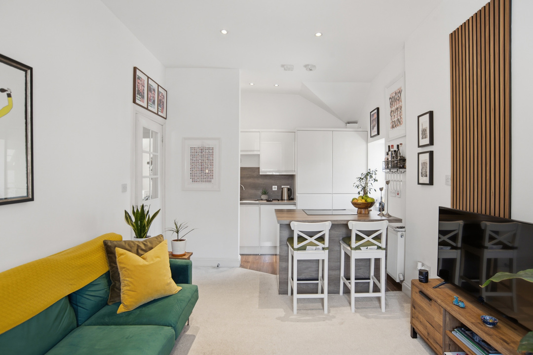 Living Room/Kitchen