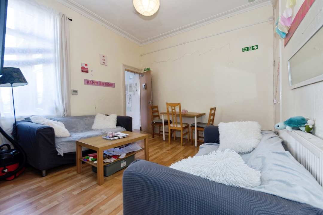 Living room 2