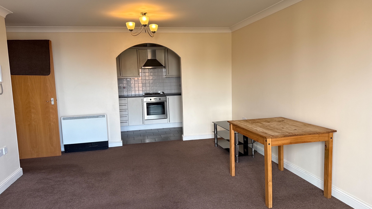 Dining Area.JPG