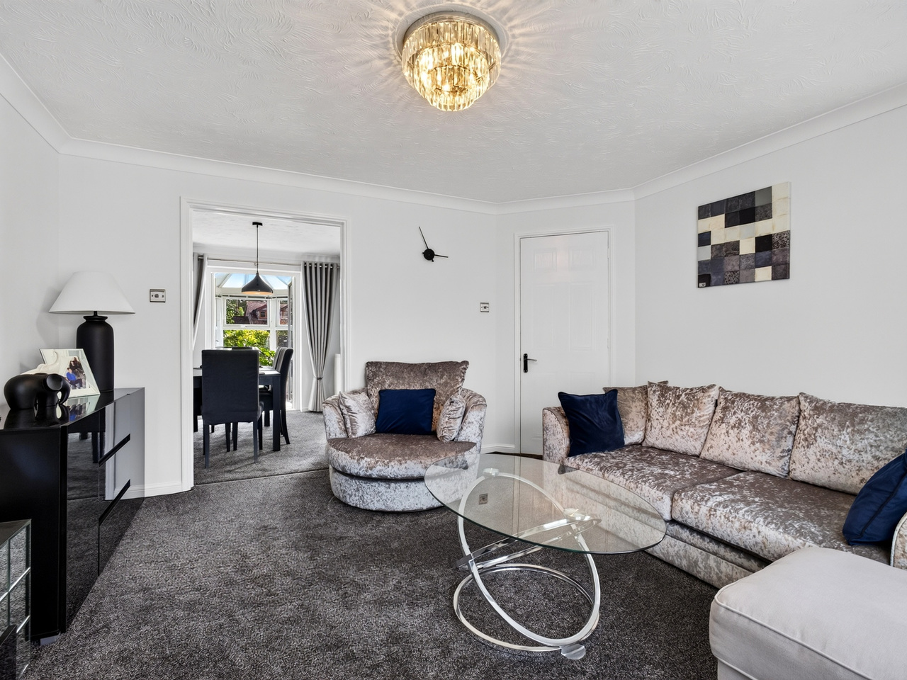 Living Room (2)