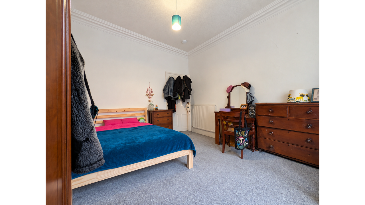 Room4
