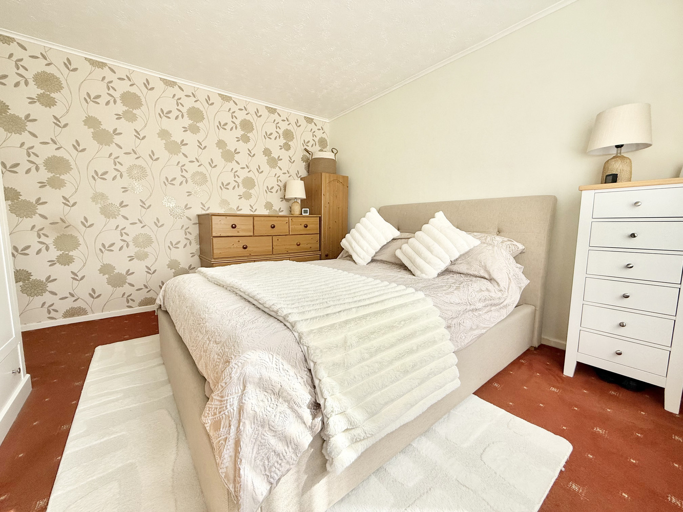 Heatherdown Way, West Moors, Ferndown, Dorset, BH22