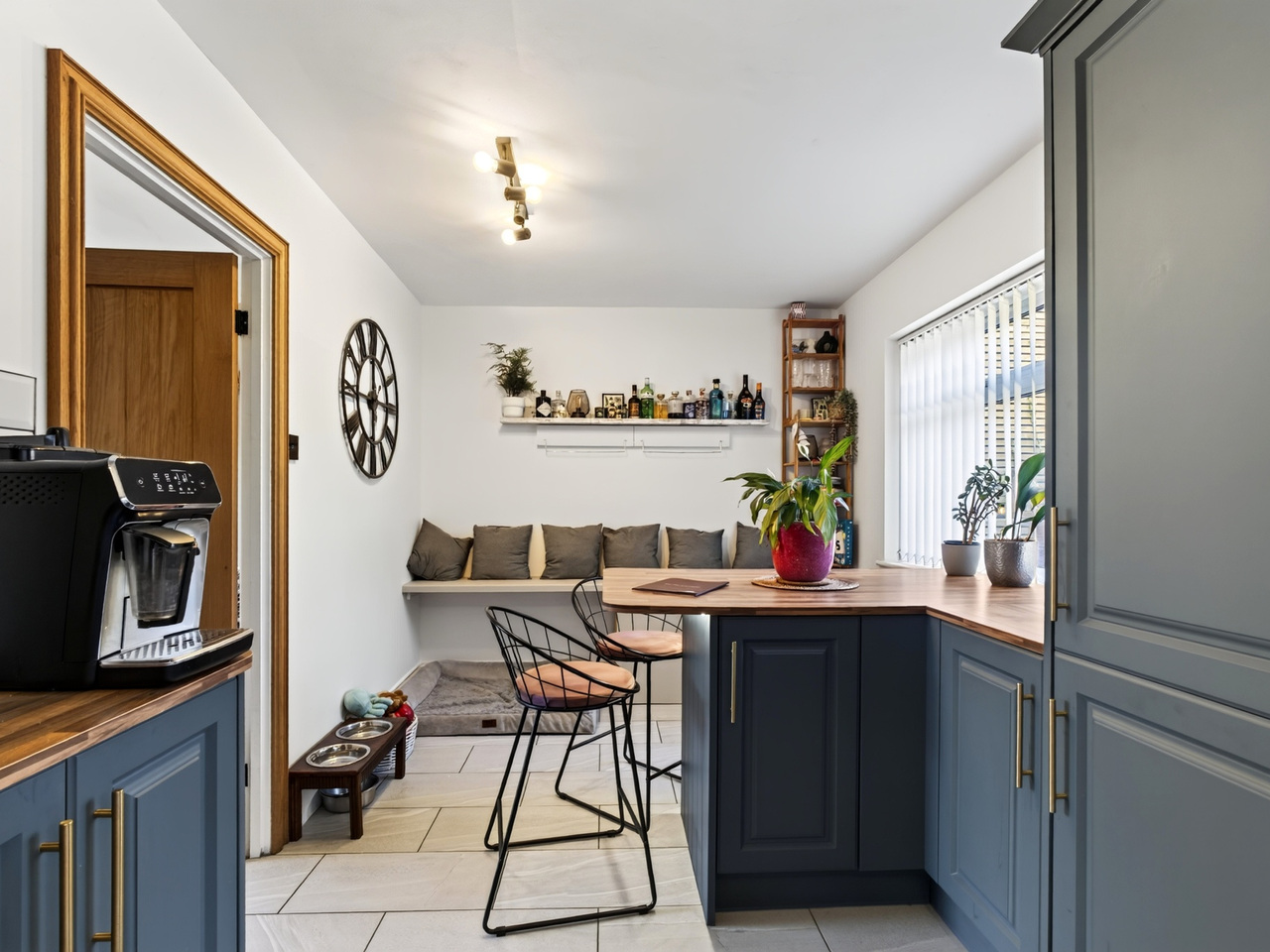 Kitchen Breakfast Room (3)