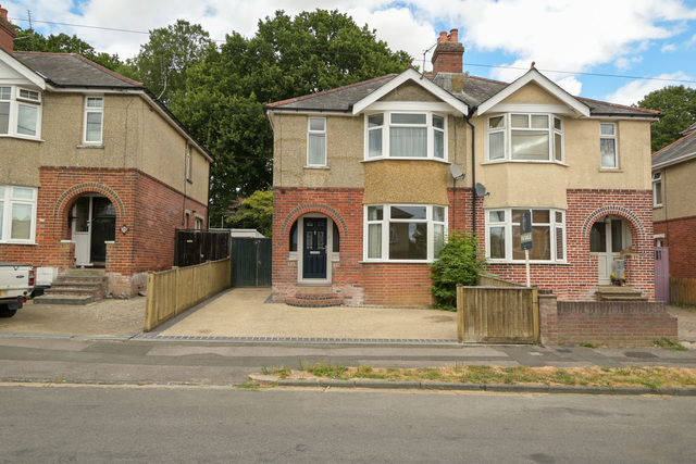 Edward Avenue, Bishopstoke, SO50