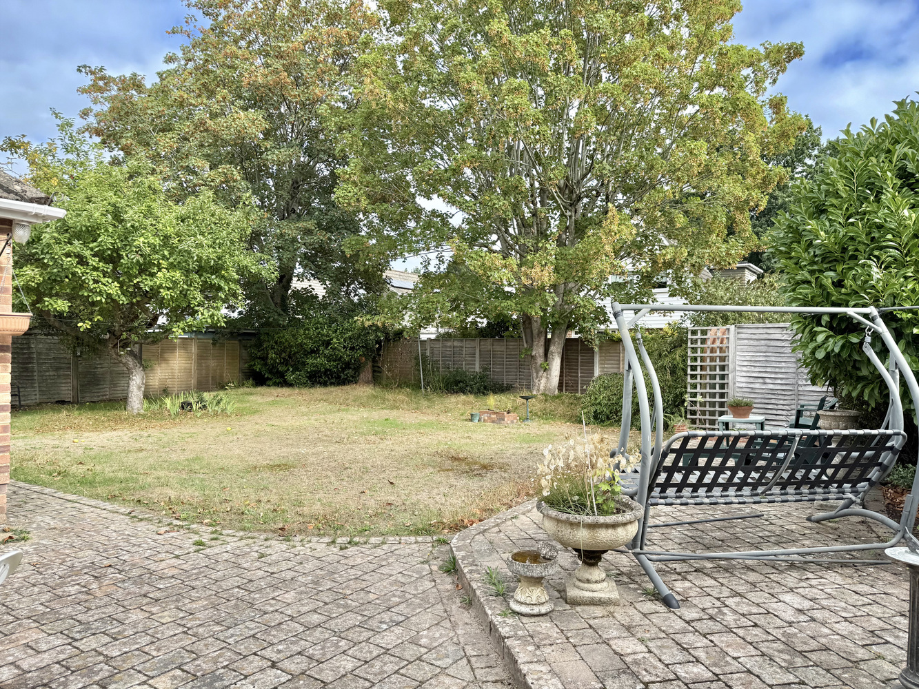 Oakhurst Lane, West Moors, Ferndown, Dorset, BH22