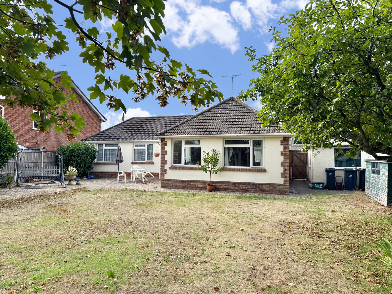 Oakhurst Lane, West Moors, Ferndown, Dorset, BH22