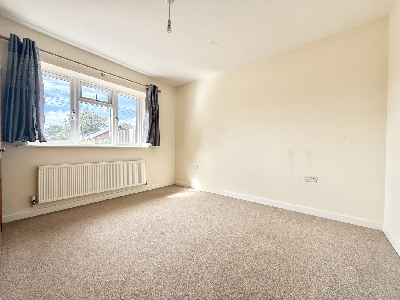 Elmhurst Road, West Moors, Ferndown, Dorset, BH22