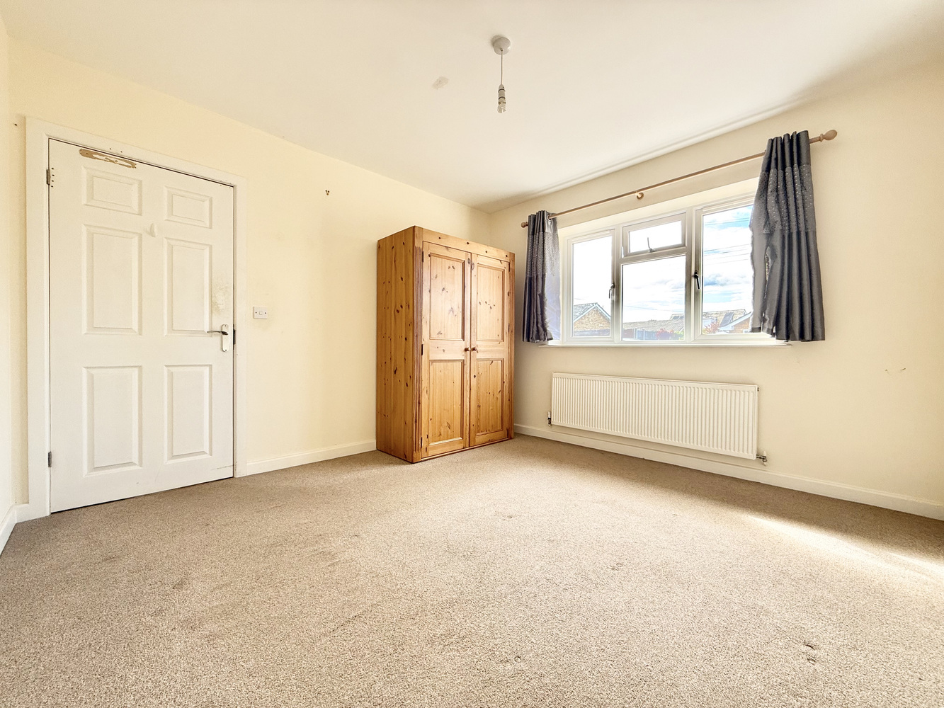 Elmhurst Road, West Moors, Ferndown, Dorset, BH22