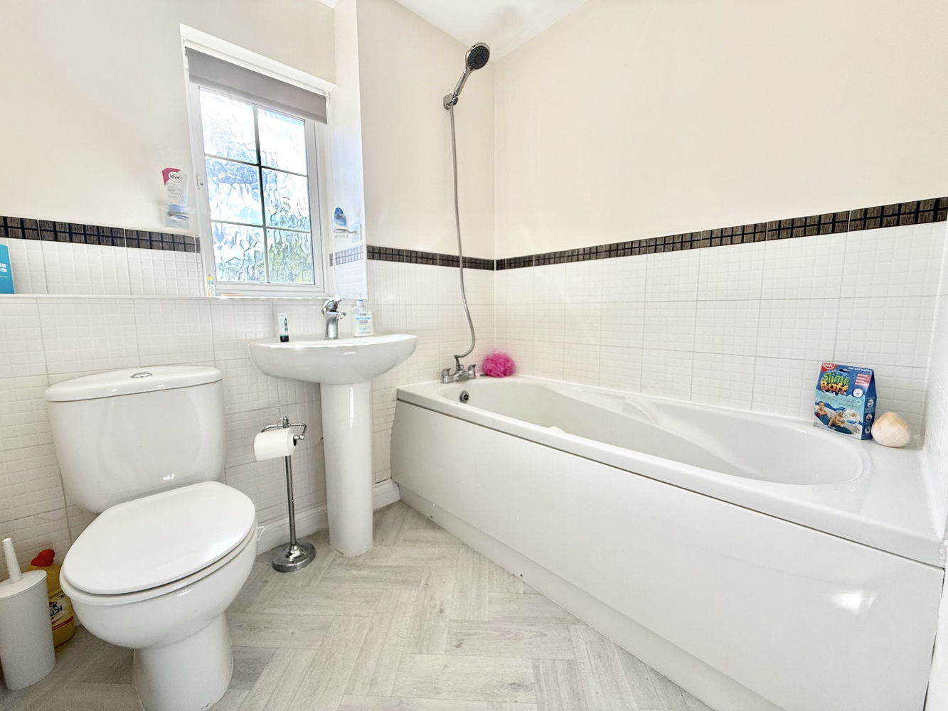 Cracklewood Close, West Moors, Ferndown, Dorset, BH22
