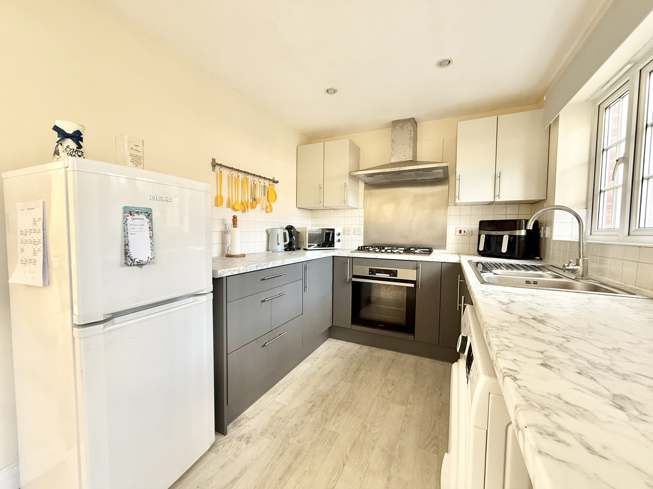Cracklewood Close, West Moors, Ferndown, Dorset, BH22