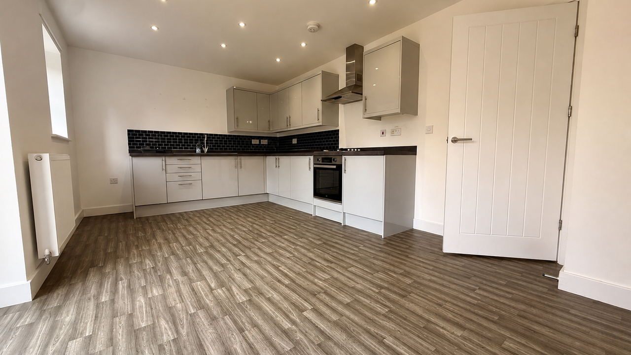 Kitchen / Dining