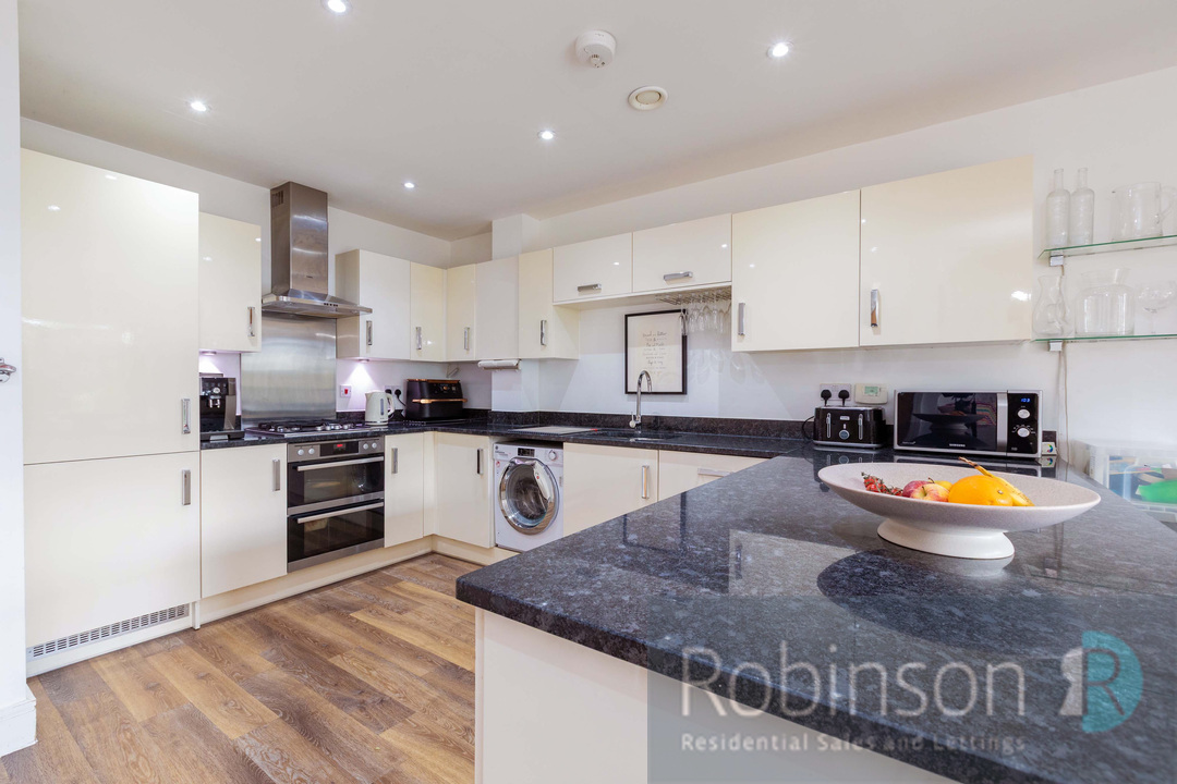 8 Vicarage Mews-12