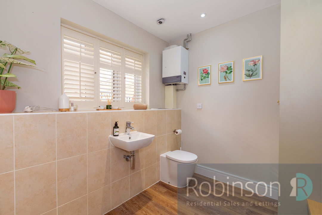 8 Vicarage Mews-9