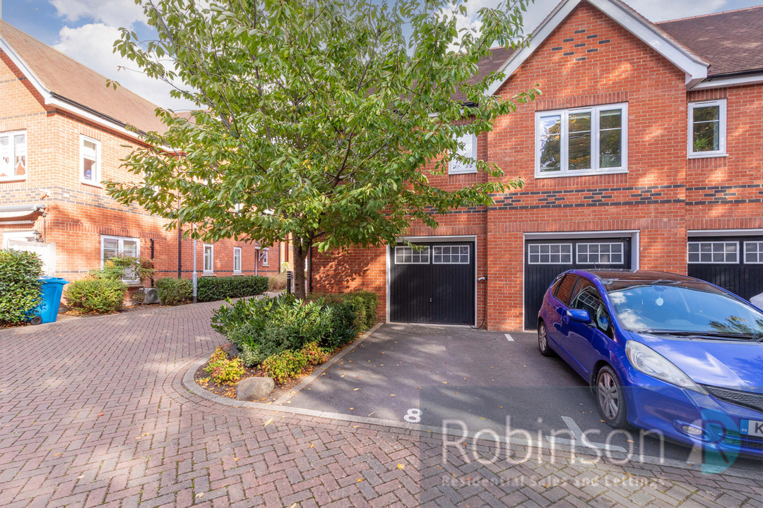 8 Vicarage Mews-5