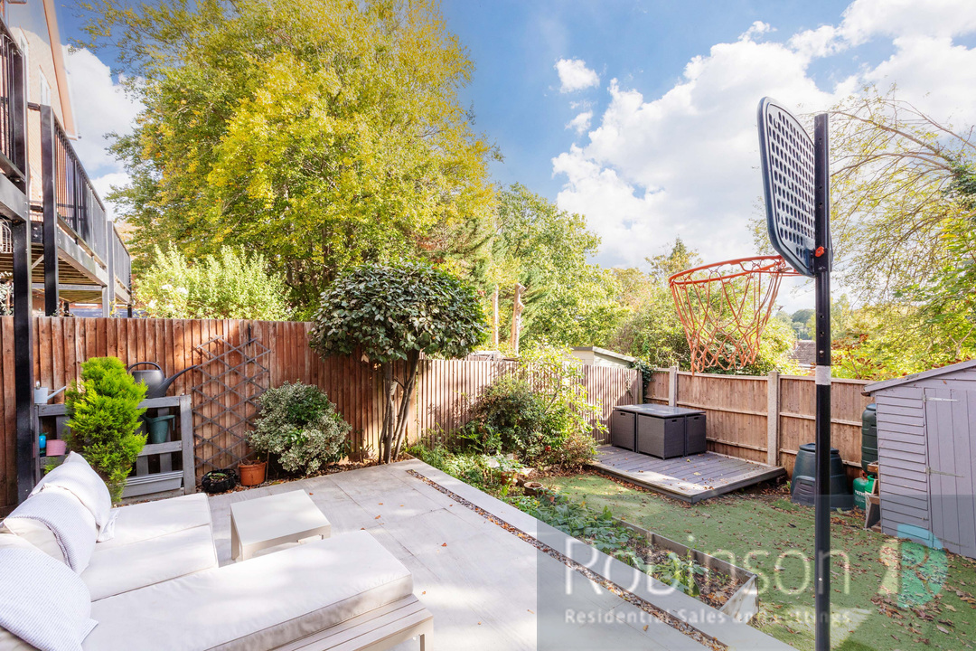 8 Vicarage Mews-2