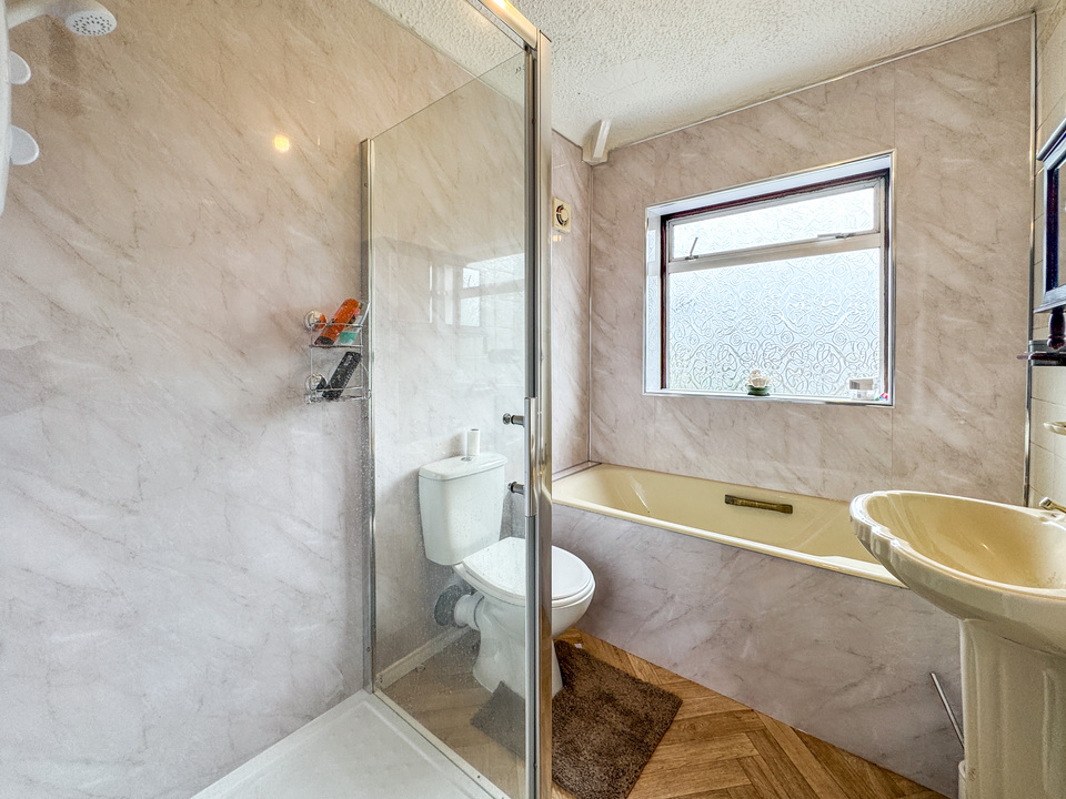 Bath/WC/shower