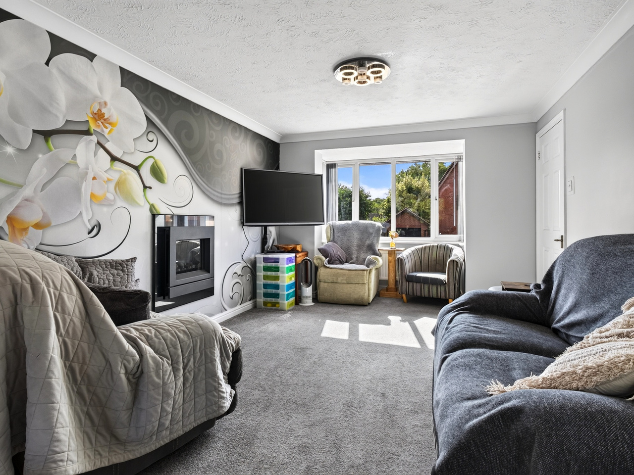 Living Room (2)