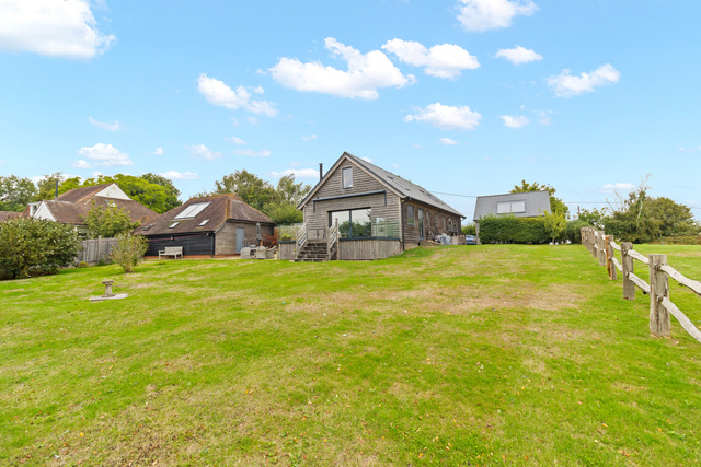 Darach Barn