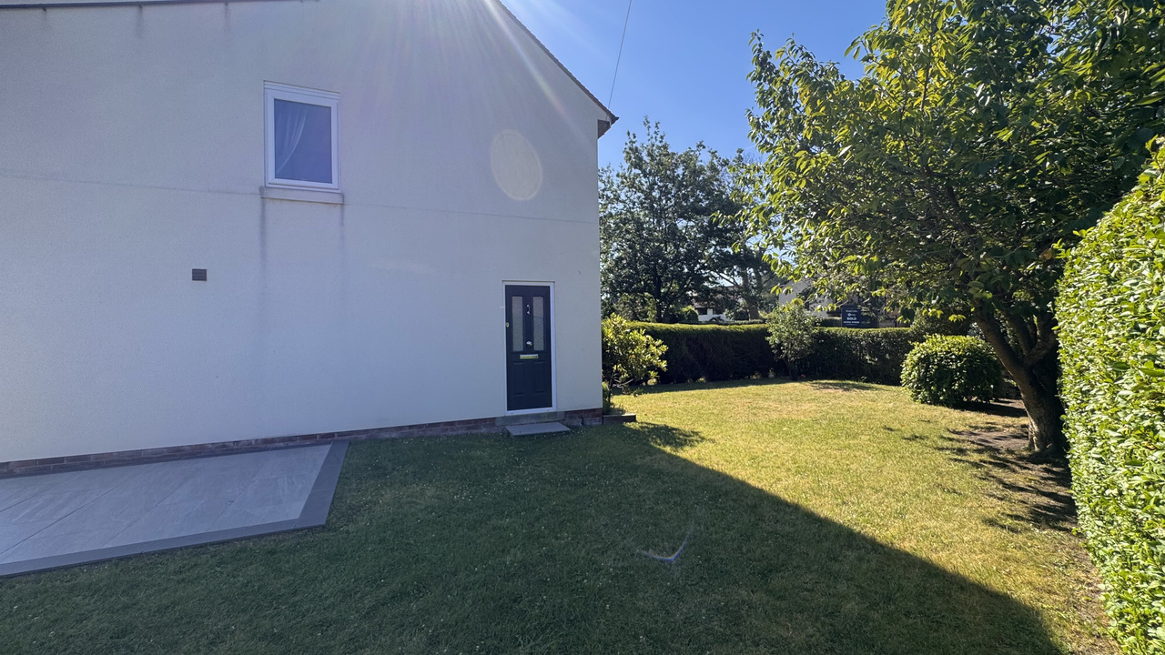 Front / side & rear garden