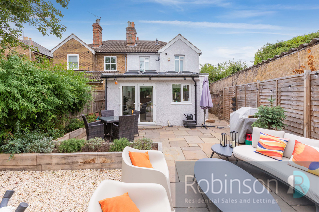 16 Fairford Road-4