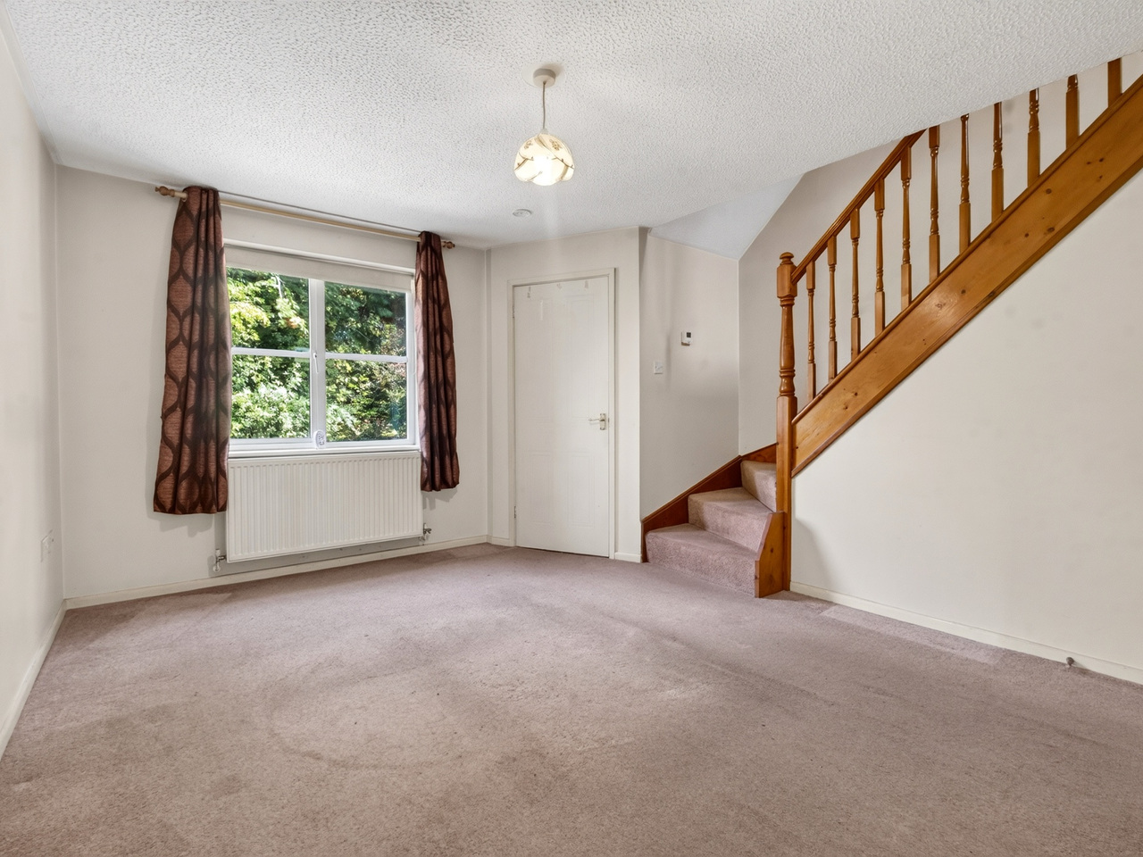 Living Room (2)