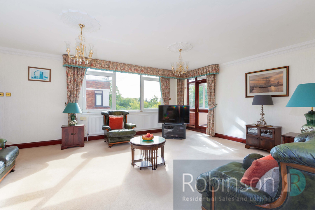 19 Woodhurst South-13