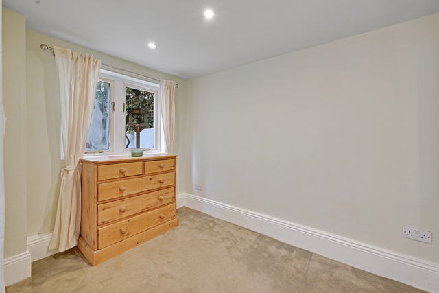 13-73bcGCVCE - 24a Edis St - Bedroom 3 -Original (1)